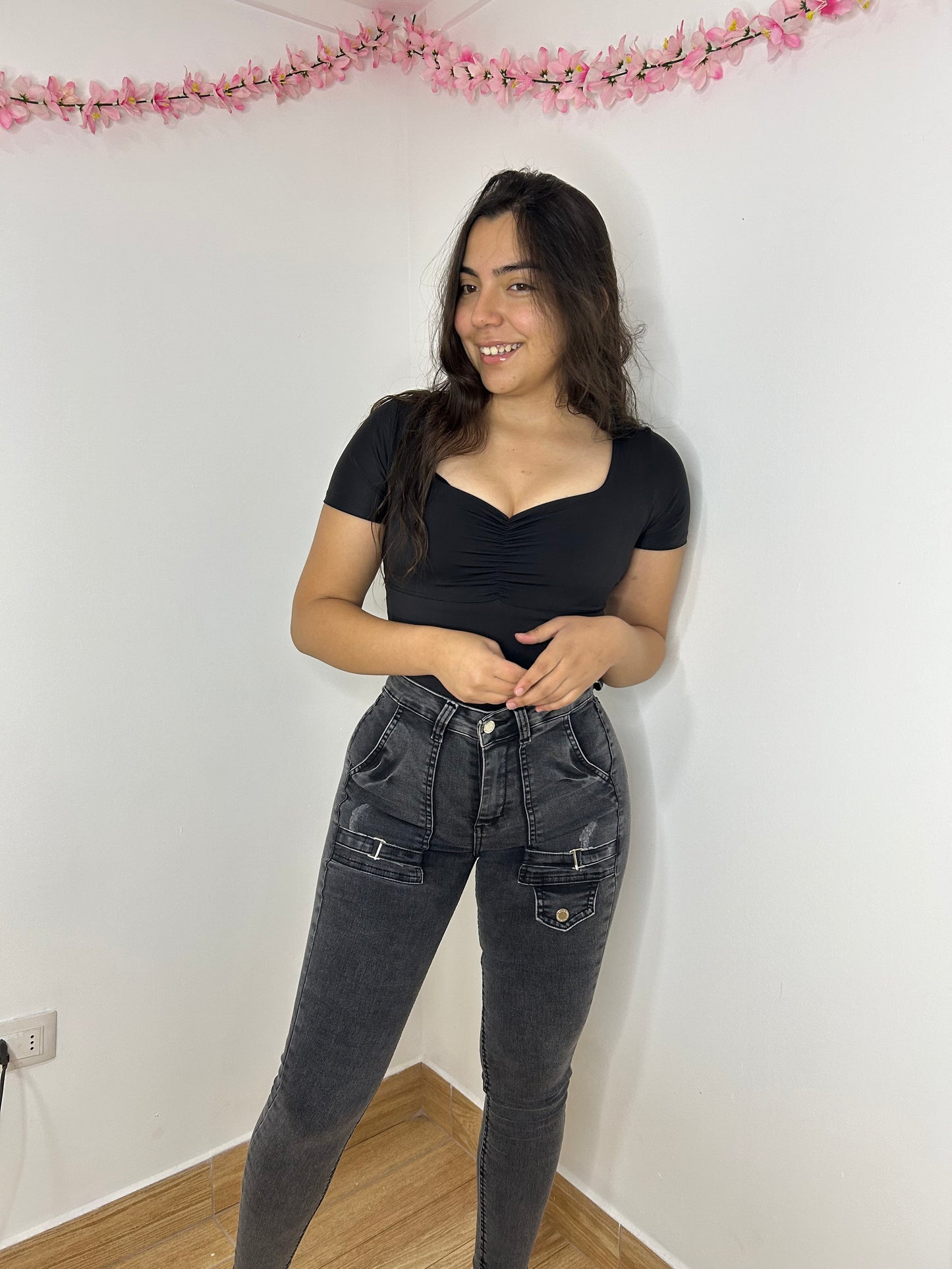 SKINNY SOFI 🩶