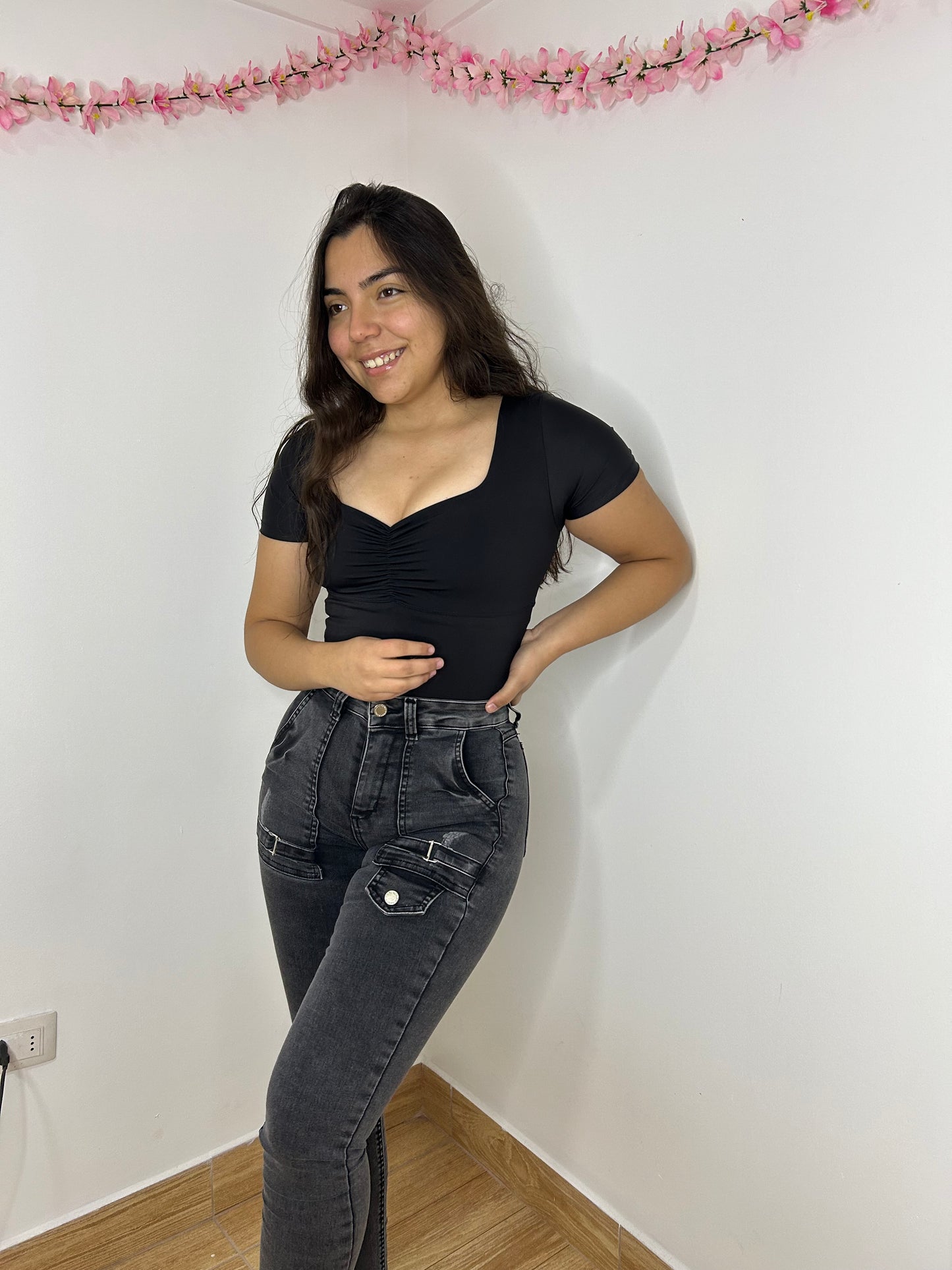SKINNY SOFI 🩶