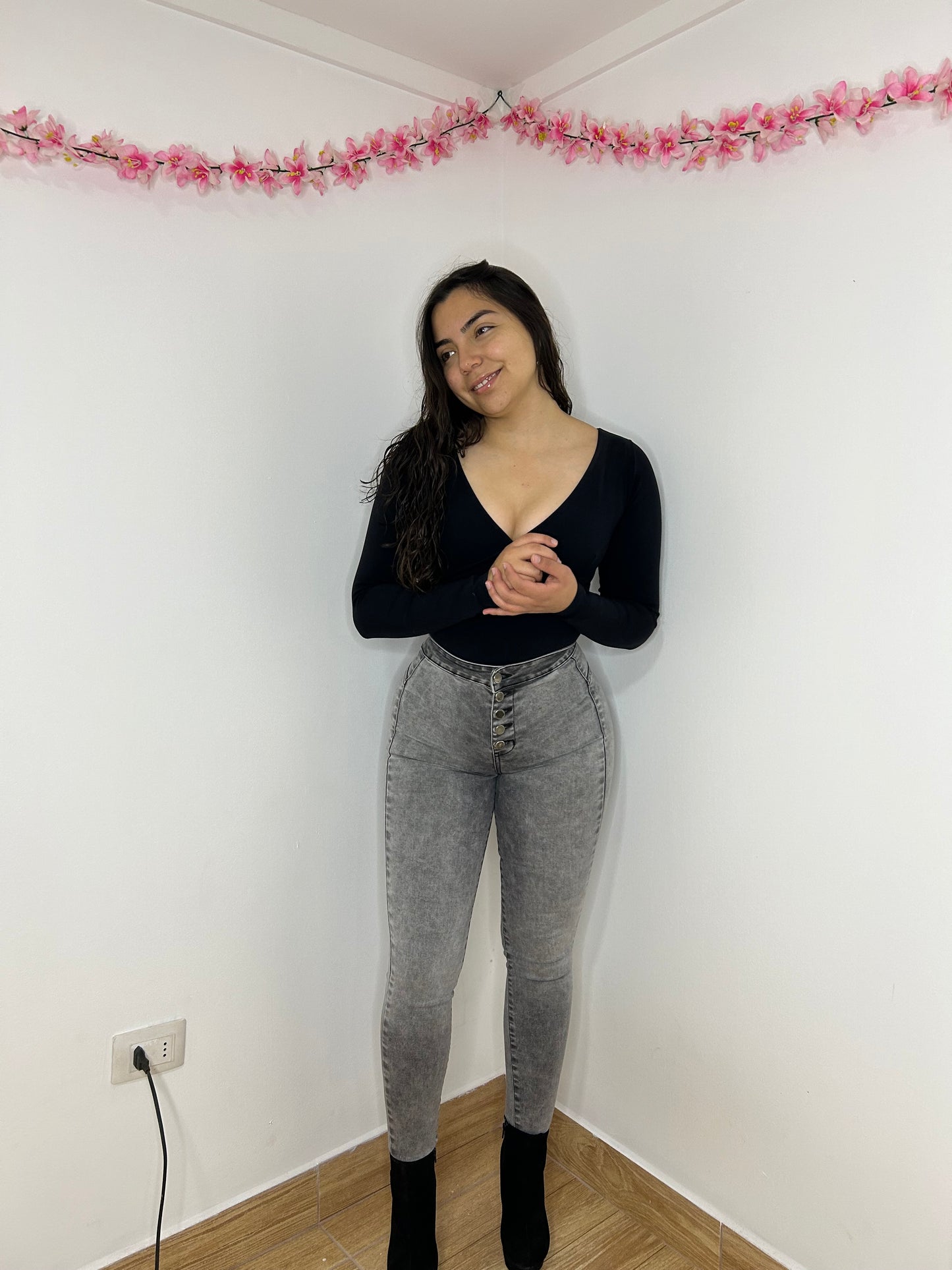 SKINNY BOTONES GRIS 🩶