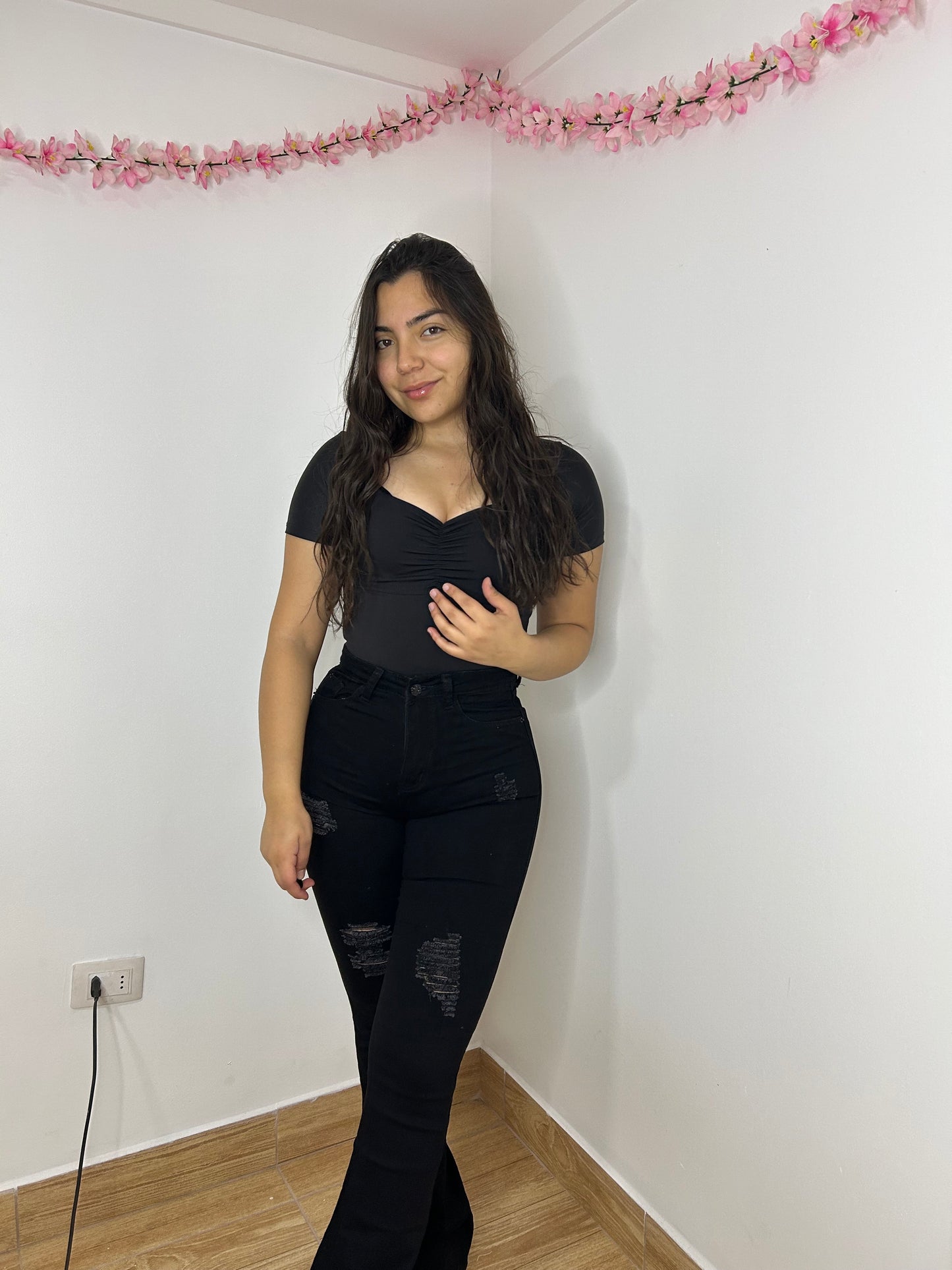 FLARE RASGADO / MIRAME 🖤